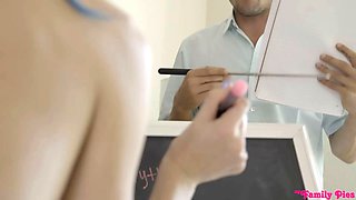 Spelling bee cum inside - s11:e1