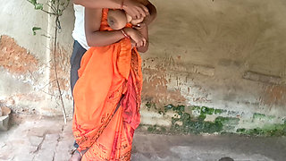 Indian Wife Sonia In saree