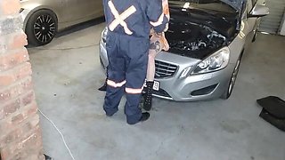 Amateur Housewife Fucked In Car For Cash - Homemade Brunette Babe Cumshot
