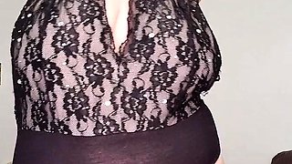 Australian BBW with big boobs gives blowjob