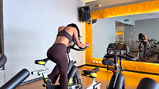 POV - Almost Pregnant Gym Stranger Wanting to Meet Me - Laura Alvarez