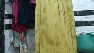 Priya Bhabi Sunday Enjoy Bath Video