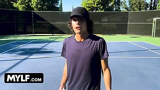 Cassie Del Isla's Tennis Match