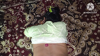 Desi aunty left after seeing her alone