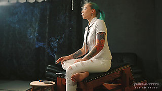 Smoker with Dirty Soles 4K