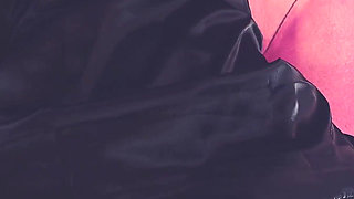 Hottest Latex MILF Loves Foot Fetish and Kinky Play!