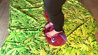 (cr-9) Bigbootylucy Stomps Beach Toys Barefoot 1