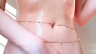 Ebony girl showers her big ass amp masturbating
