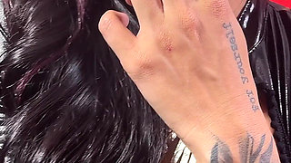 Anitta Love to Use Your Mouth Like a Trash