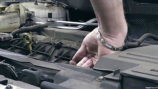 Hot sex with sexy babe: Blowjob, Doggy  Cowgirl Porn