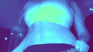 Rosie's Camel-toe Makes a Debut