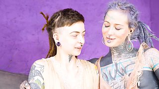Alternative Teen Experiences Her Very First Anal Orgasm