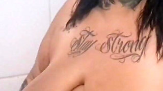 BBW Smoking on a Soft-seat Toilet