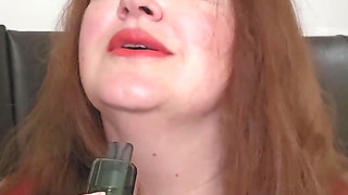 Foggy Lady in Red, vaping